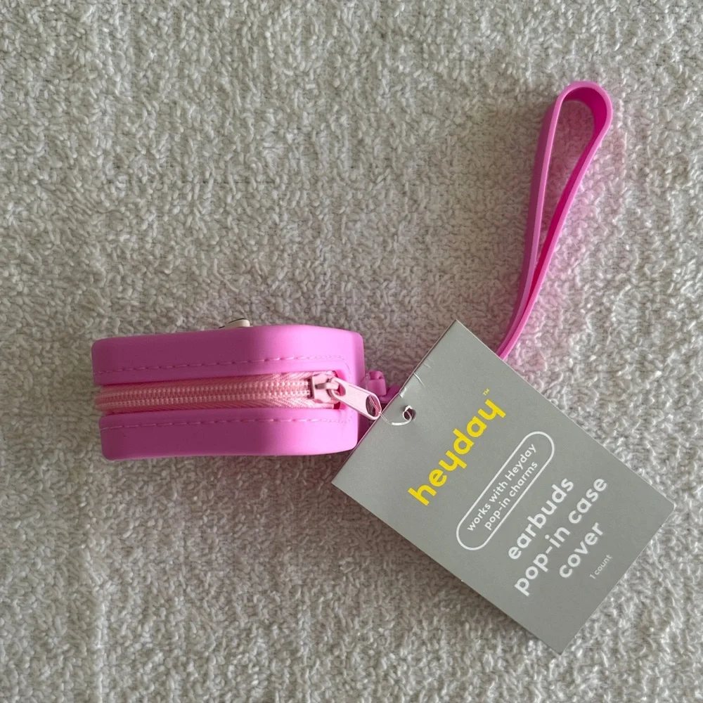 Heyday Pink Earbuds Pop-in Case Cover with Dog Charm